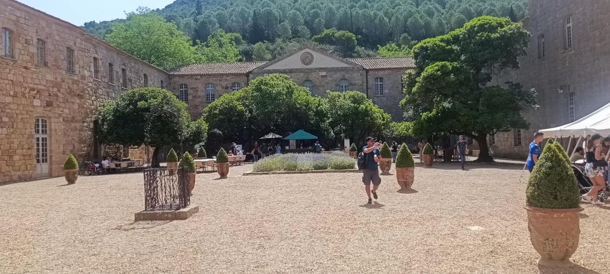 Gite la Capelle Roquefort des corbières Aude Esterno foto