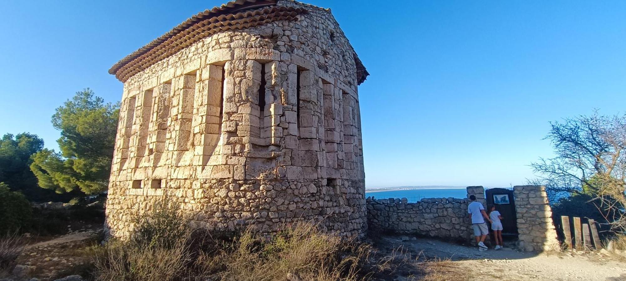 Gite la Capelle Roquefort des corbières Aude Esterno foto
