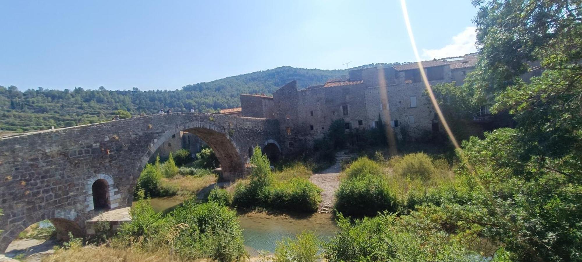 Gite la Capelle Roquefort des corbières Aude Esterno foto