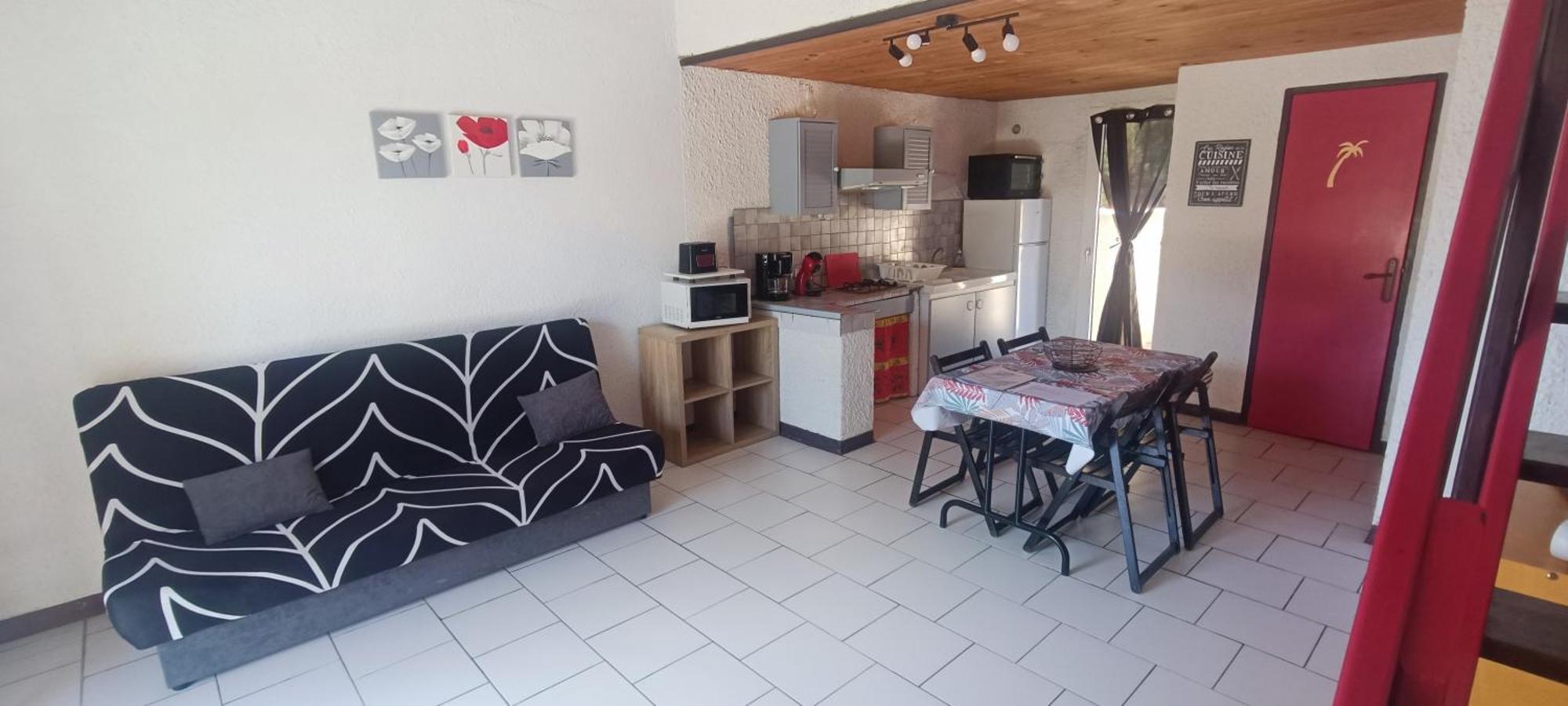 Gite la Capelle Roquefort des corbières Aude Esterno foto