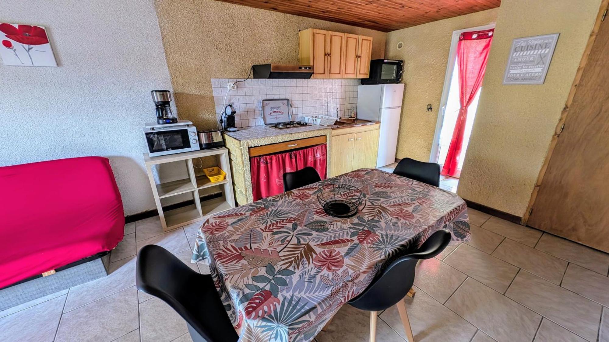 Gite la Capelle Roquefort des corbières Aude Camera foto