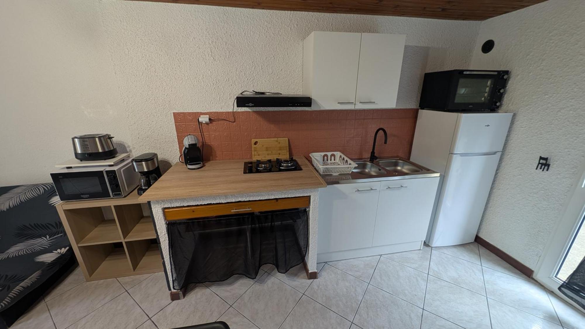 Gite la Capelle Roquefort des corbières Aude Camera foto
