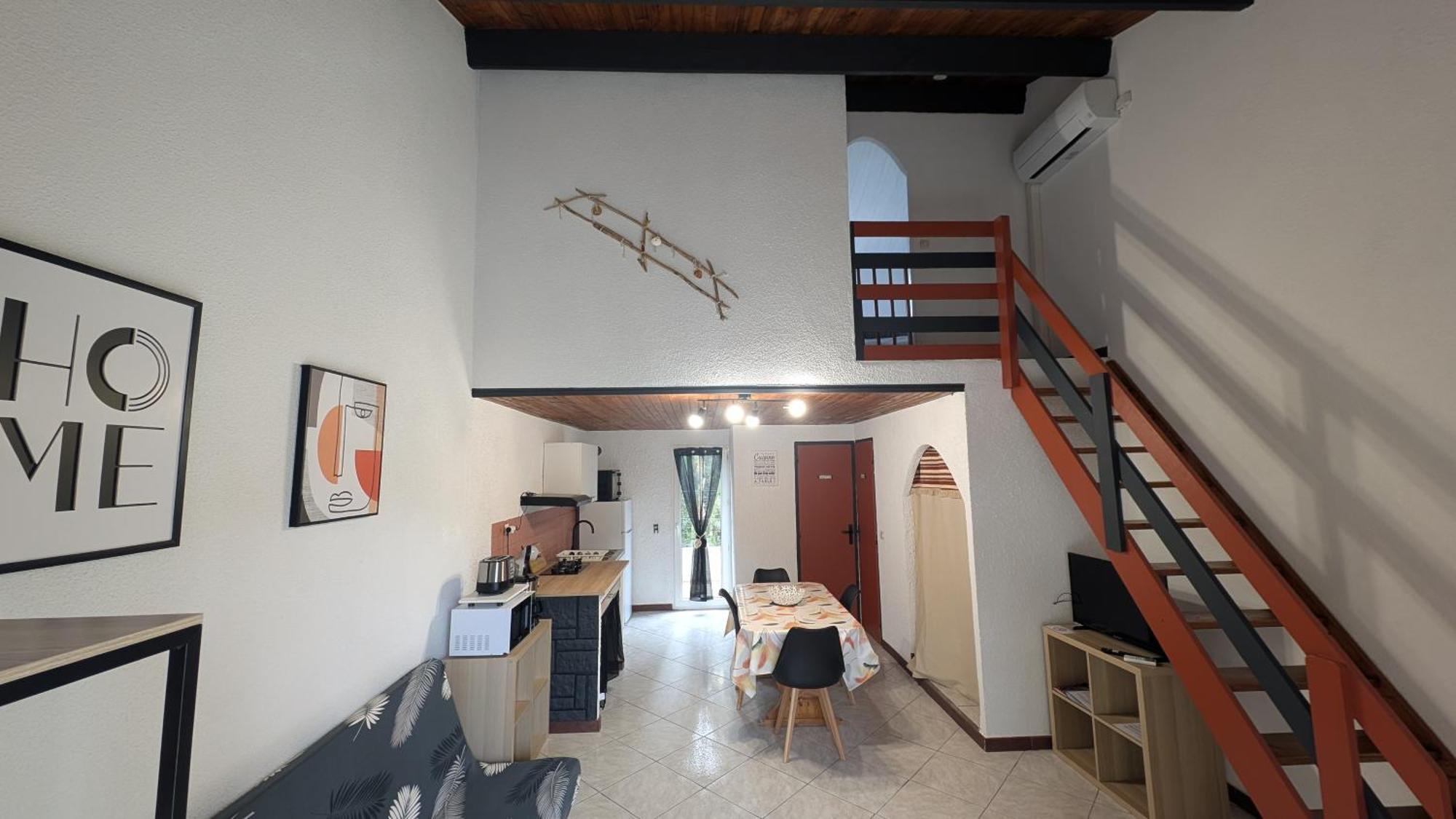 Gite la Capelle Roquefort des corbières Aude Camera foto